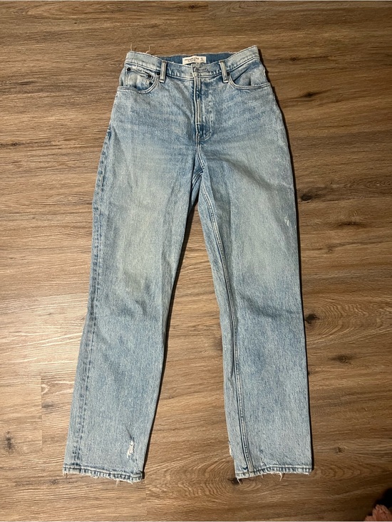 Abercrombie & Fitch Denim - Abercrombie Curve Love 90s Straight Ultra High Rise